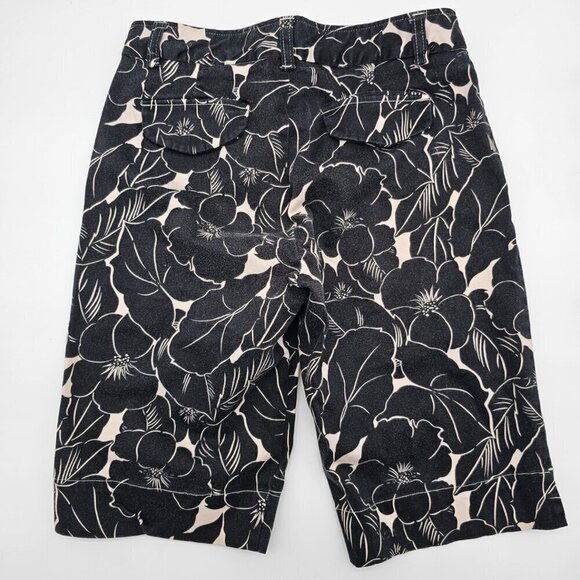 Women's Floral Print Bermuda Shorts | FMX Design Studio | Size 3 - Picture 8 of 12
